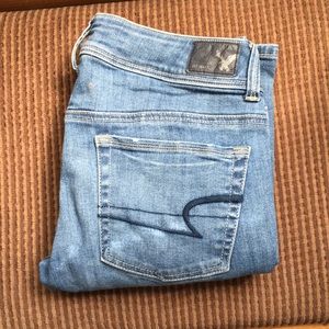 EUC American Eagle size 2